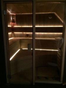 Ve světle dobré nálady - kolorterapie v sauně - barevná světla do sauny 2