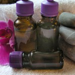 Aromaterapie - zdroje vůní jsou omezené, pokuta pro Young Living za obchodování se surovinou